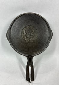 Wapak #3 Indian Head cast iron skillet