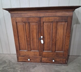 Raised Panel 2 doors over 2 drawers cabinet