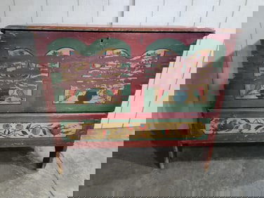 Early Painted Mule Chest in orig Red w/ design