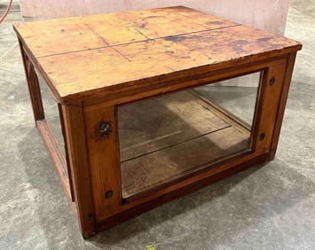 Country Store Cheese Box/Preserver/Showcase