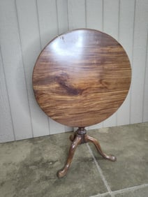 Early 19th c Mahogany Tilt-Top Table w/ Tripod Base