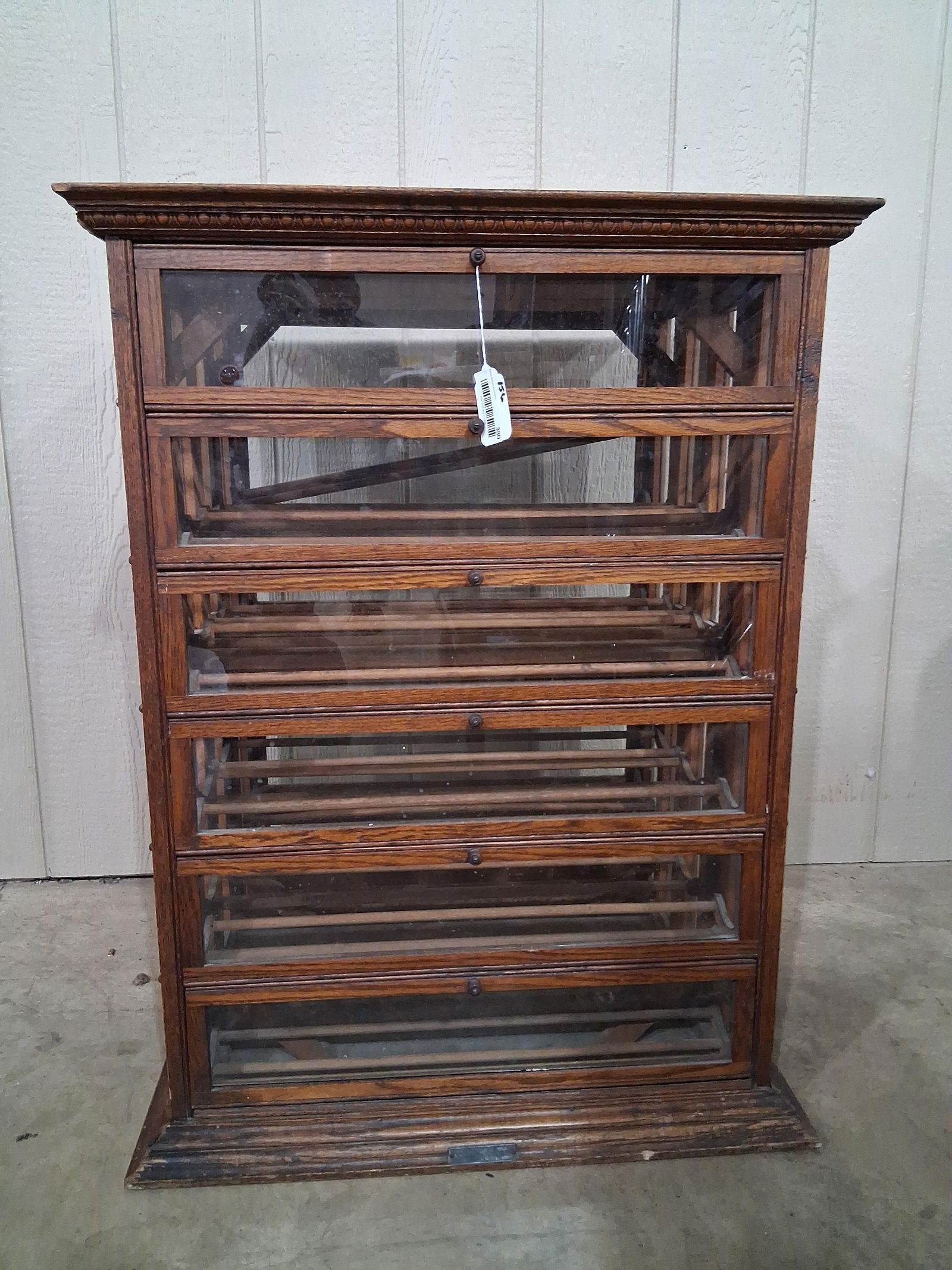 A.N. Russell & Sons Co Country Store Oak Ribbon cabinet (1 of 14)
