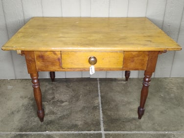 Farmhouse Country 1 drawer table