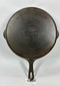 Griswold #10 cast iron skillet