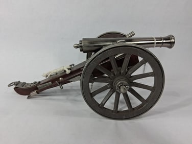 U.S. Civil War Cannon in box