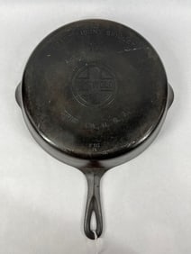 Griswold #10 cast iron skillet