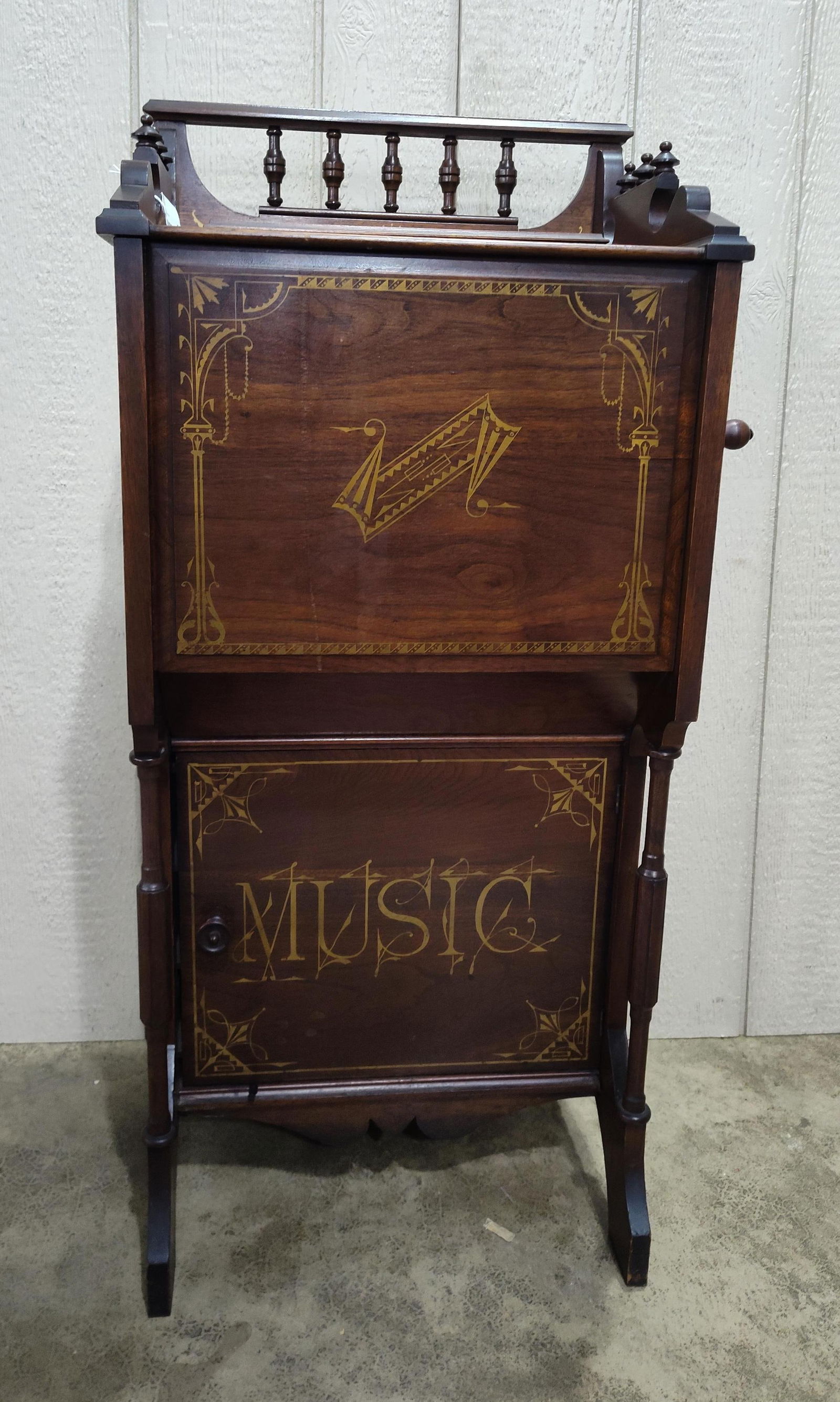 Floor Model Tournaphone Roller Organette (1 of 14)