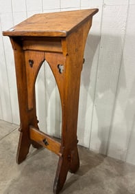 Tall Pine Lectern/Podium w/scalloped design