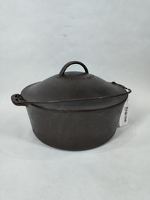 Wagner Sidney #9A Round Roaster w/Drip Drop Baster Cover