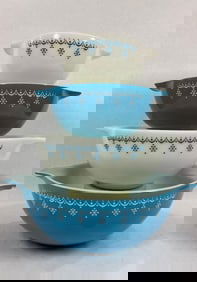 Pyrex Blue Snowflake Garland 4pc nesting bowl set