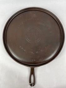Griswold #10 cast iron griddle