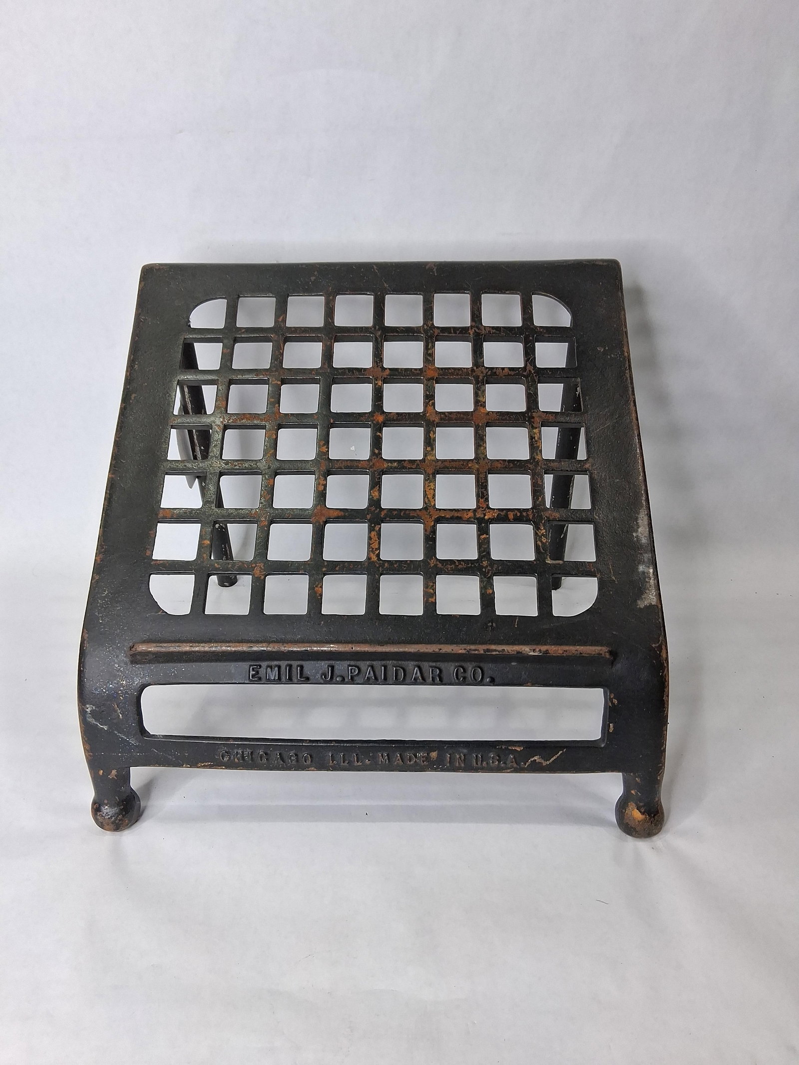 Emil J. Paider Co cast iron Barber Shop Footrest (1 of 6)