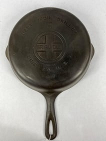 Griswold #6 cast iron skillet
