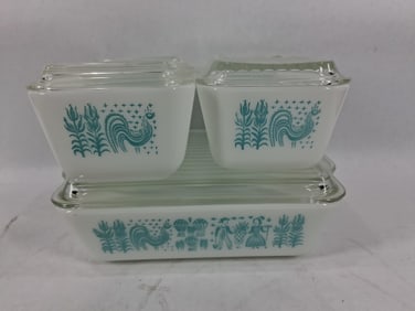 Pyrex 4pc Amish Butterprint refrigerator set