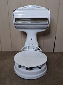 Porcelain Country Store Standard Computing Scale