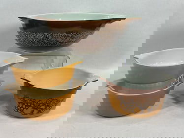 4- Various Pyrex pieces