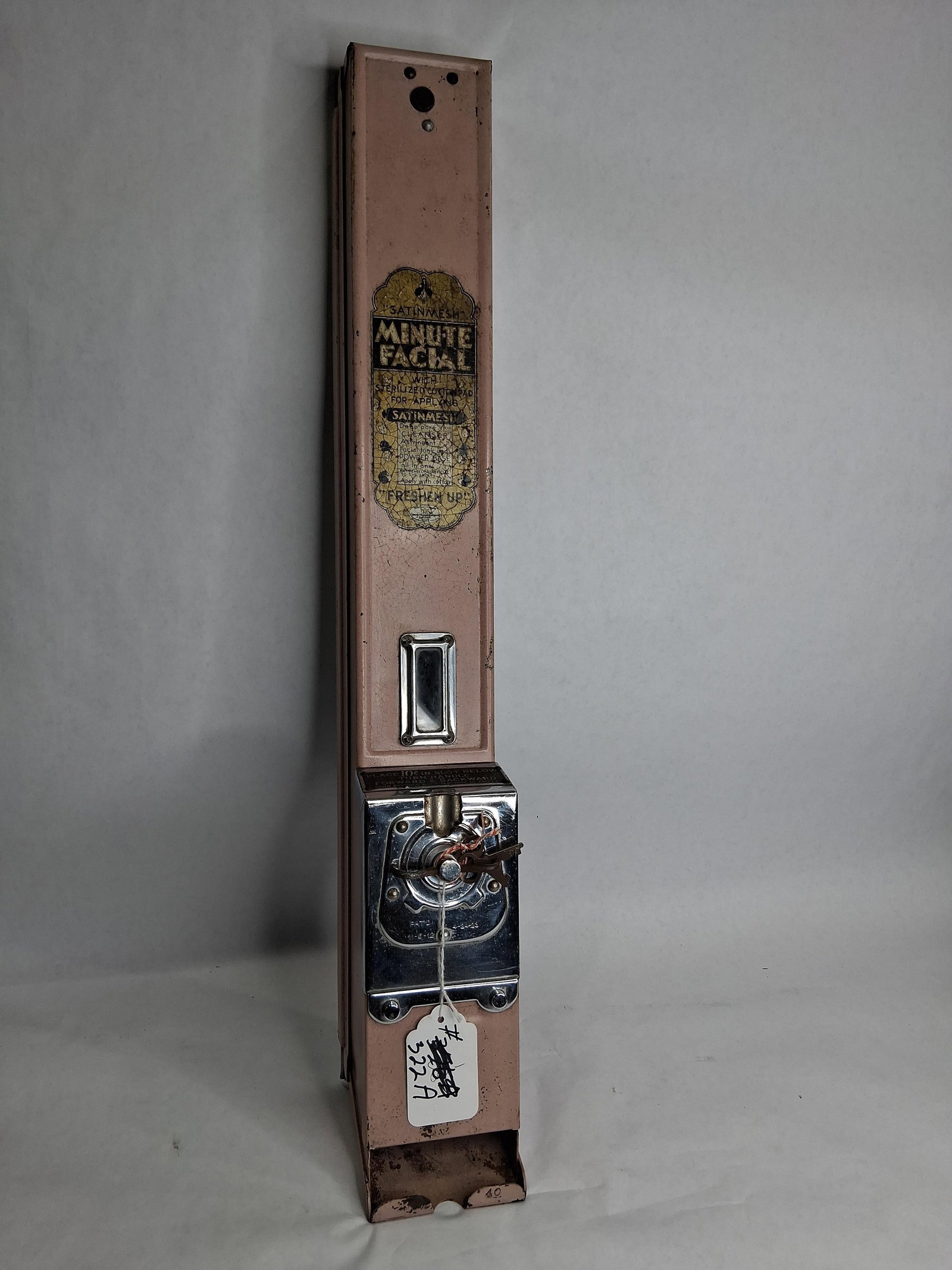 1920s Minute Facial Women's Restroom vending machine (1 of 5)