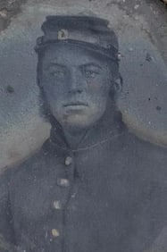 Civil War Soldier Ambrotype Photograph in Ornate Littlefield Parsons & Co UNION Guttapercha Case