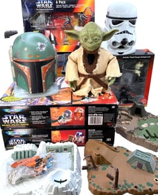 Large Vintage STAR WARS Sci Fi Collectible Toys Collection