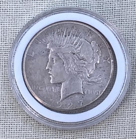 1927 Silver Peace Dollar US $1 Coin