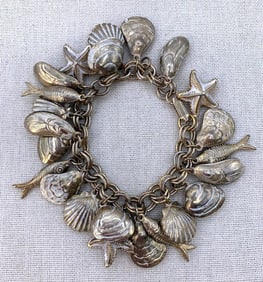 25 pc Vintage Art Deco, Mid Century to 90s Costume Jewelry Collection