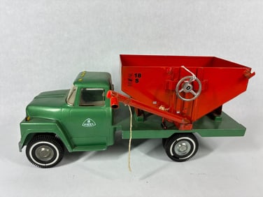 Ertl IH Loadstar Gravity Wagon Truck