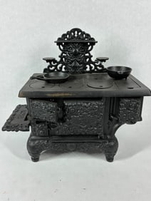 Acme Miniature Cast Iron Stove