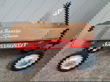 Hamilton Greyhound Steel Pull Wagon w/ Country Squire Wooden Stake Sides