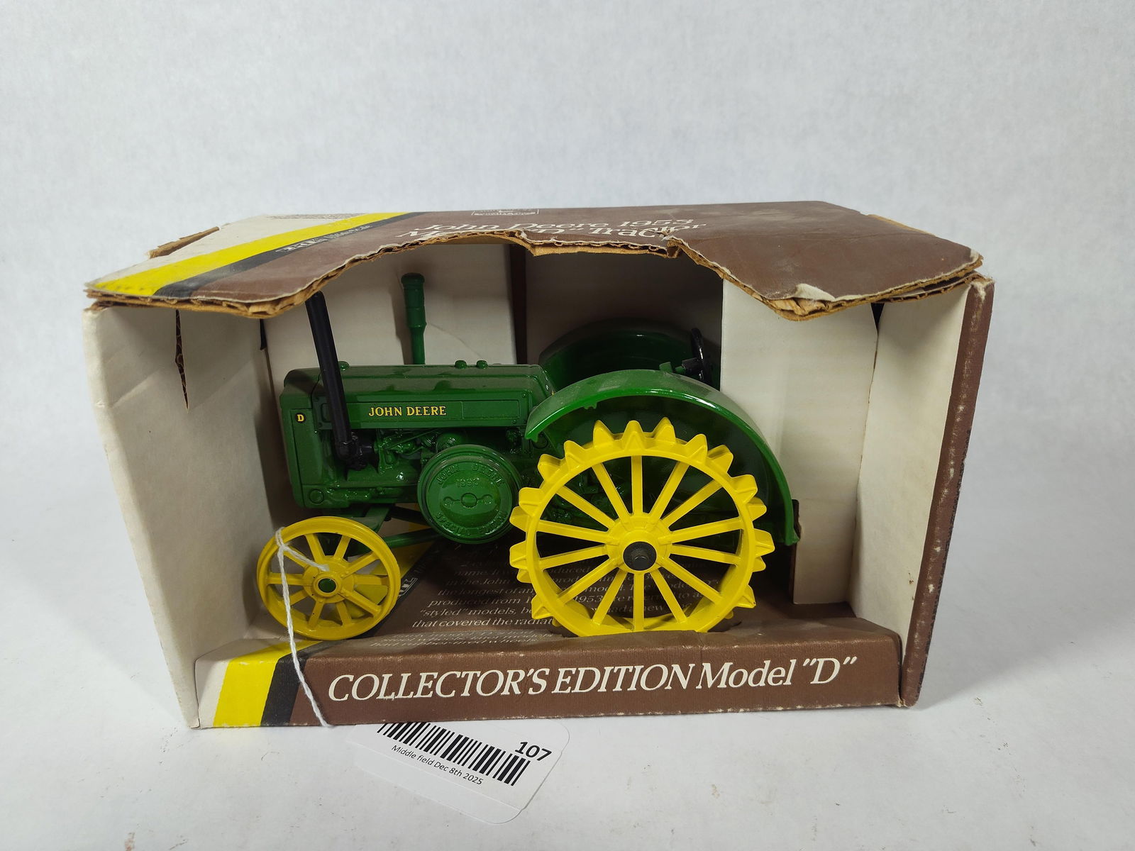 Ertl John Deere 1953 Model D WF Steel Wheel Collector Edition Tractor: NOS?1/16 Scale?Stock no. 5596