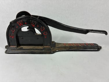 Triumph SC. W. W. Co Tobacco Cutter