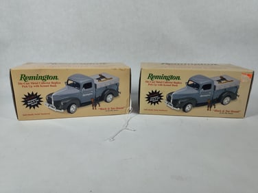Ertl Remington Hunting Dog 1st in the Series 1940 Ford Pick Up w/ Kennel & Miniature Hound Dog