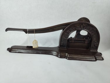 Griswold Cast Iron Piper-Heidsieck Tobacco Cutter