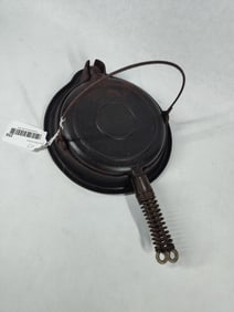 Wagner Ware No. 1408 Cast Iron Waffle Iron on Low Base w/ Bale Handle