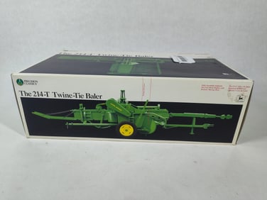 Ertl John Deere HD 214T Twine Tie Baler Precision Classics No. 11 Collector Edition