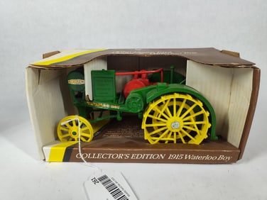 Ertl John Deere 1915 Model R Waterloo Boy Steel Wheel Blue Print Replica Collector Edition Tractor