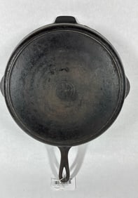 Griswold Small Block Logo Cast Iron No. 12 Skillet with Fire/ Heat Ring