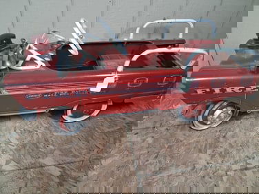 Amcrest Fire Battalion Ball Bearing Drive Pedal Fire Car w/ Bell and Light