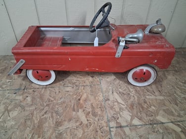 Early Murray Fire Engine Childs Pedal Car w/ Bell and Light