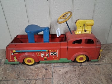 Wyandotte Fire Department Childs Ride on Fire Truck