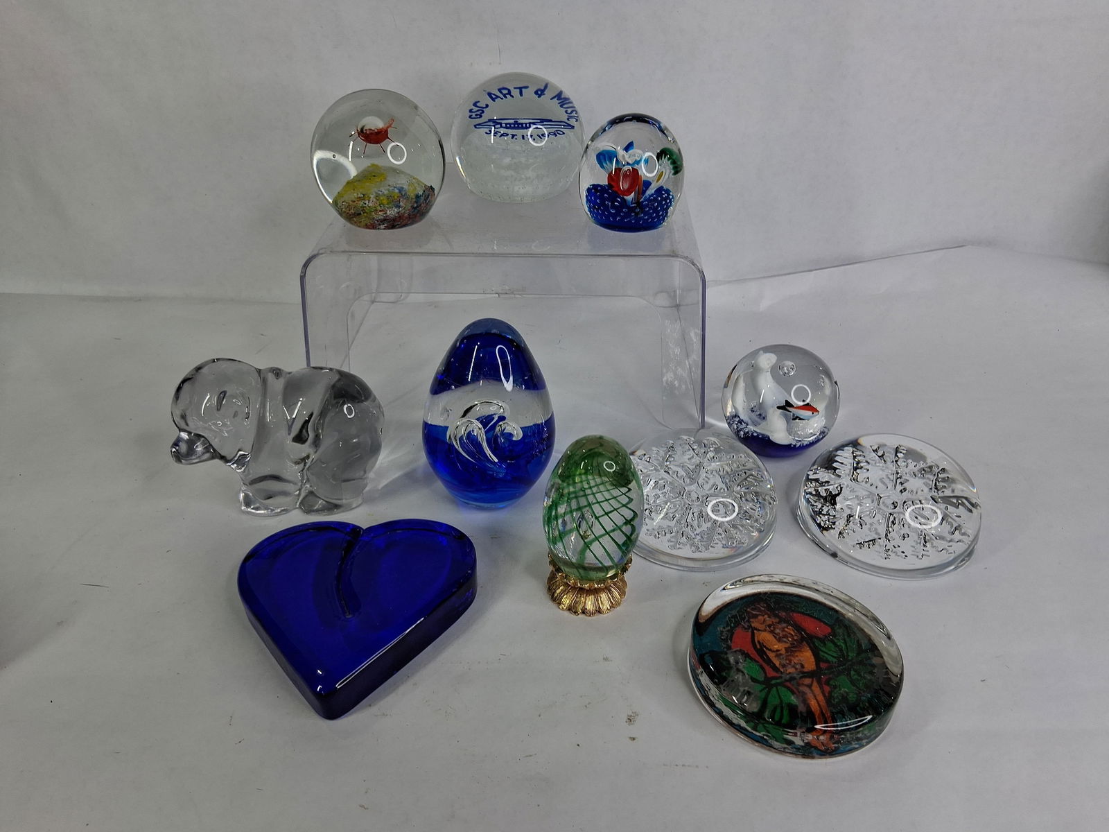 Art Glass Paper Weight Lot of Various Designs, Colors and Shapes Inc. 11 (1 of 8)