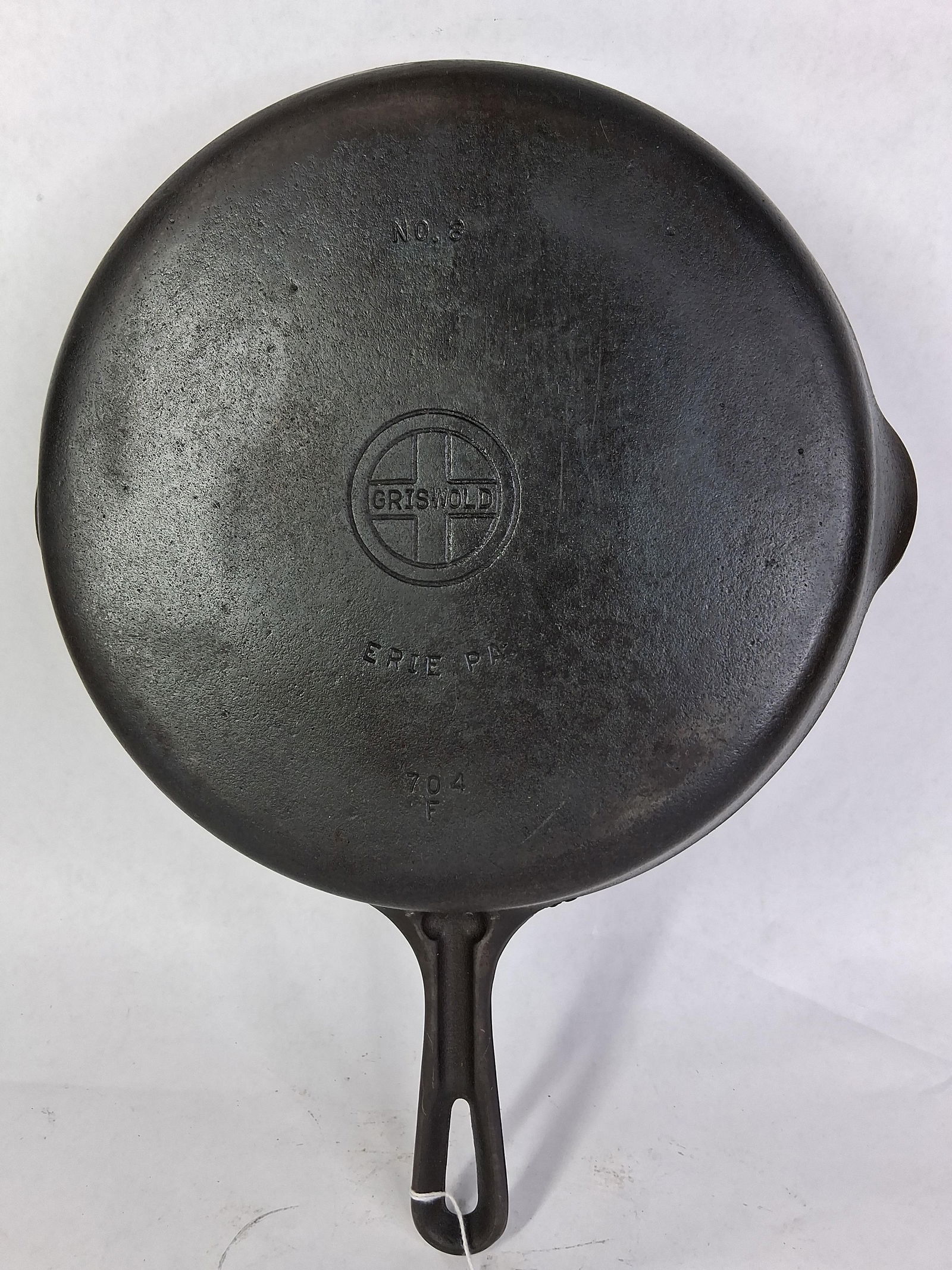 Griswold Small Block Logo Cast Iron No. 8 Skillet (1 of 6)