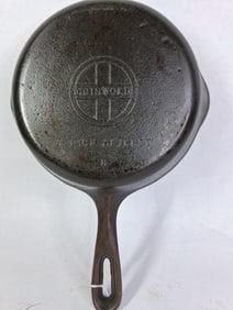 Griswold Small Block Logo No. 4 Cast Iron Skillet