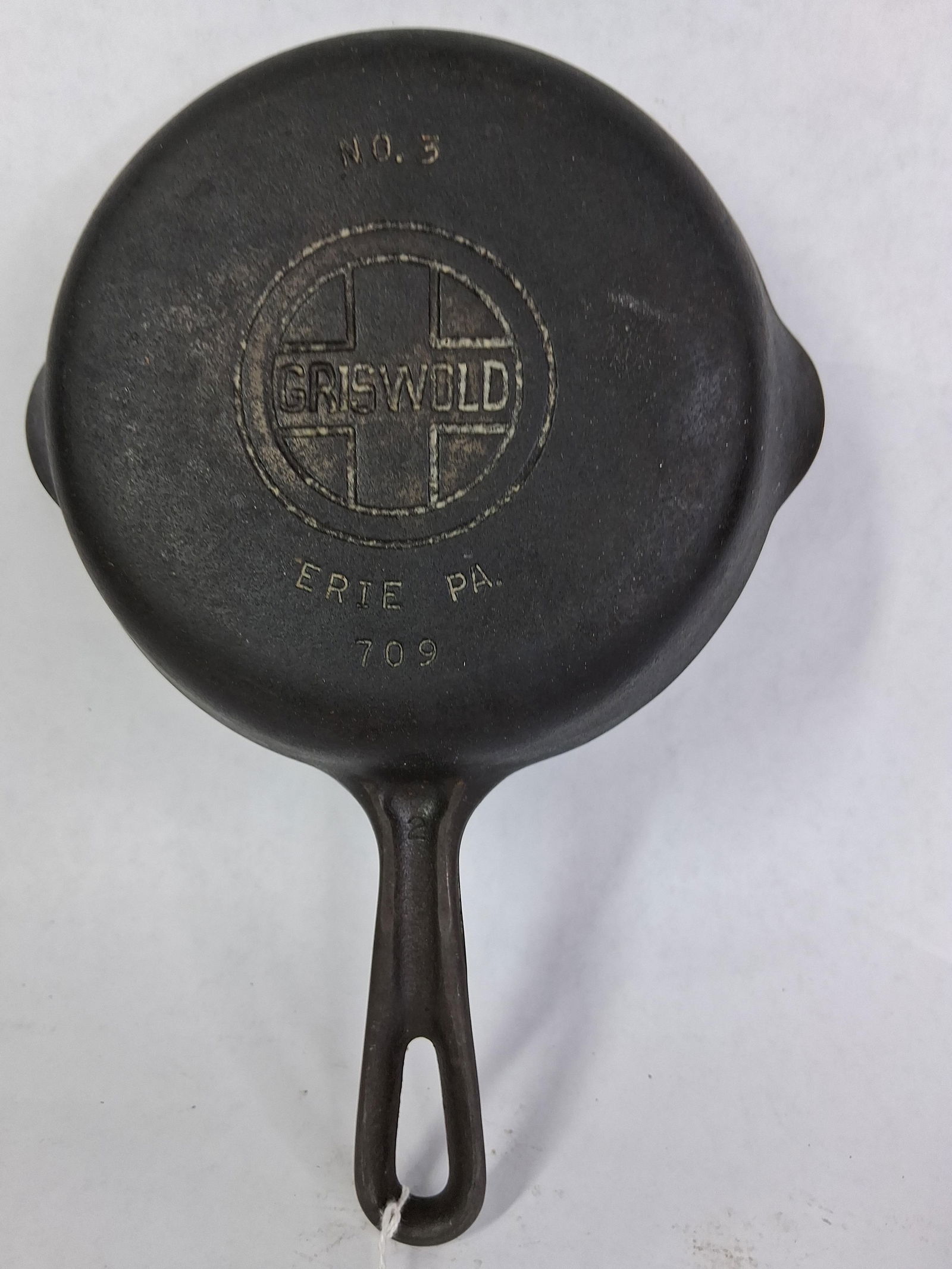 Griswold Large Block Logo Cast Iron No. 3 Skillet: Good overall condition? 6.5 in. D?