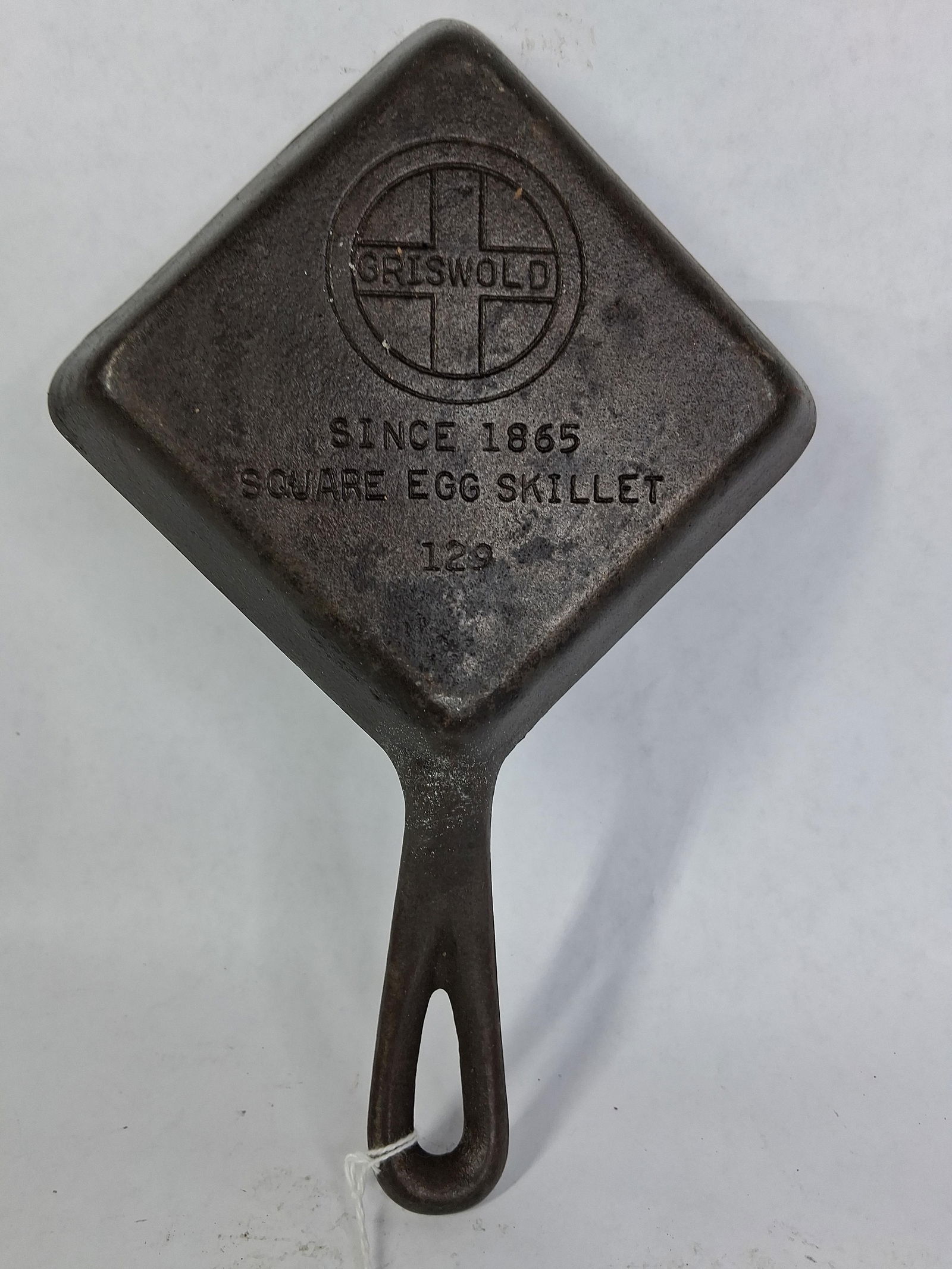 Griswold Small Block Logo Cast Iron Square No.129 Egg Skillet (1 of 3)