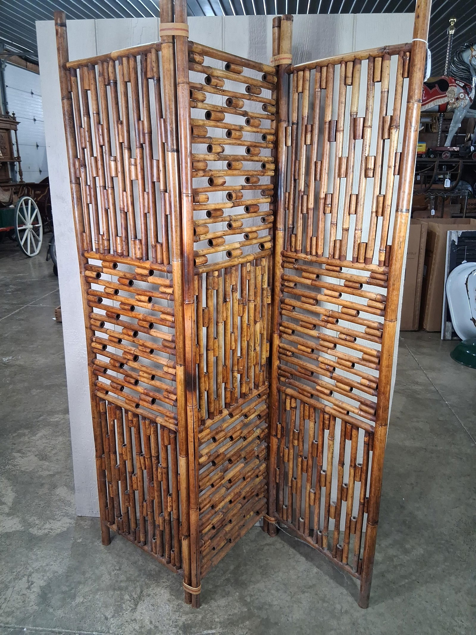 Bamboo Room Screen (1 of 7)