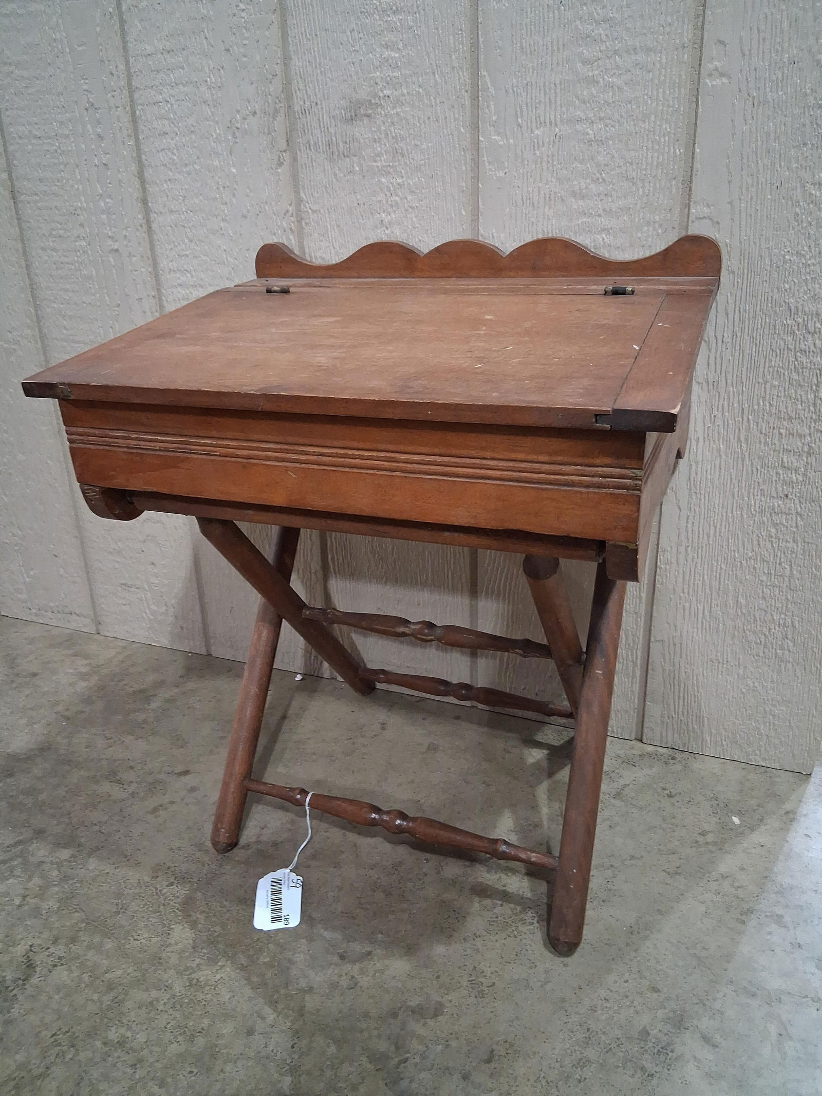 Childs Folding Lift Top Desk: Legs fold under for easy transport and storage. A great oak desk with lift top storage. 19x15x22