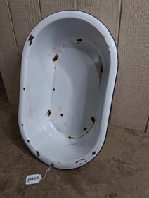 Mid 20th C. Eastern European Enamel/Porcelain Baby Bath Tub