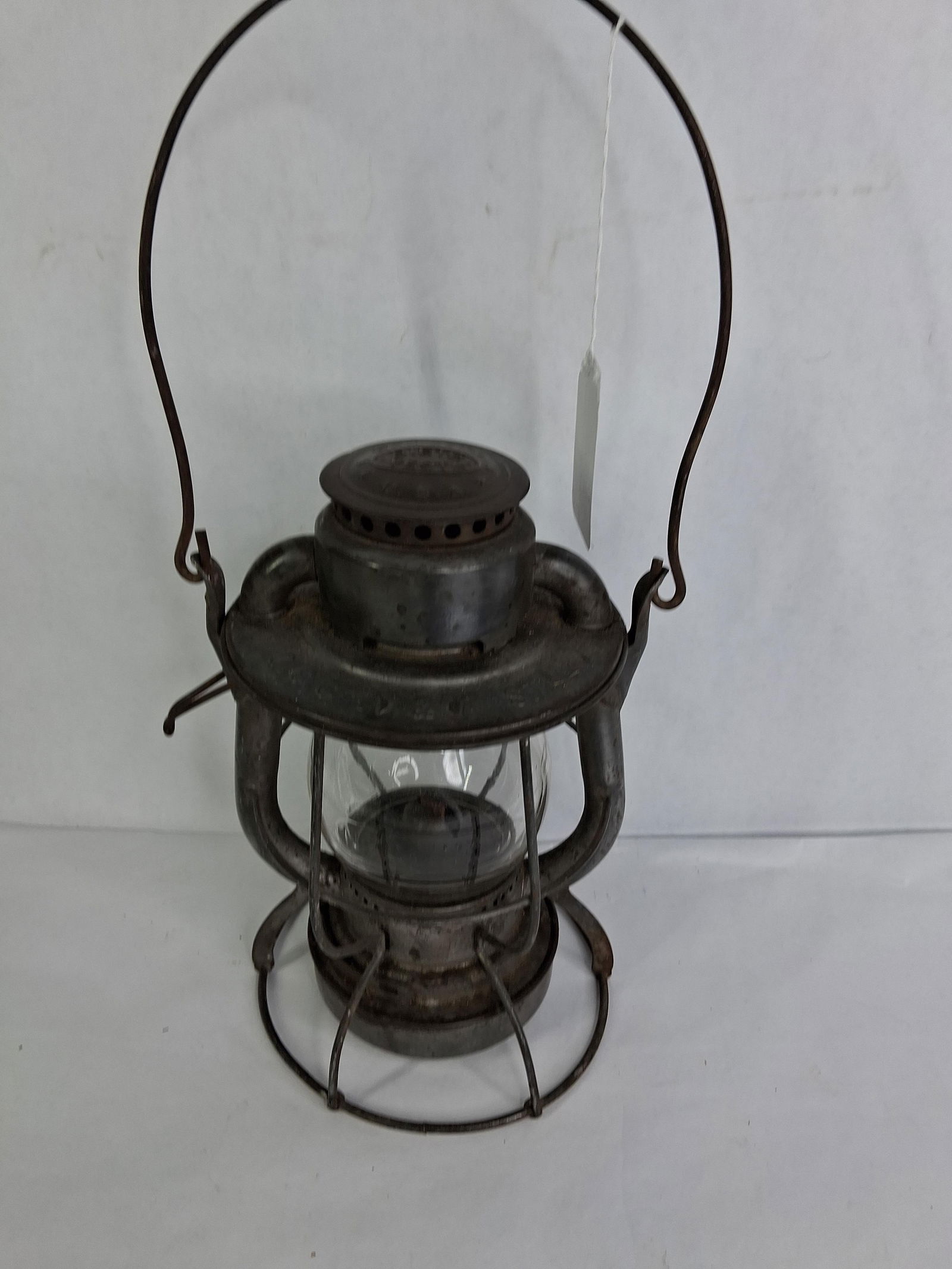 NYC Lines Rail Road Dietz Vesta C.C.C & ST.L. Lantern w/ Original Globe: This great lantern is in overall good condition with minor areas of discoloration due to age and usage? 10 H?