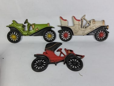 Midwest Cast Aluminum Co. Hand Painted Wall Hanging Automobile Plaques
