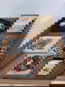 Jewelry Lot Inc. Broches, Necklace & Earring Sets, Stones, Pins, Bracelets and More